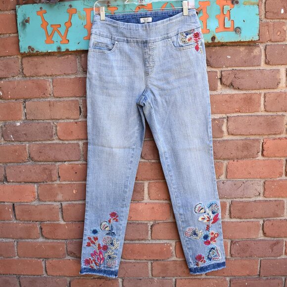 Tru Luxe Straight Leg Jeans with Floral Embroidery Size 8 - Picture 1 of 11